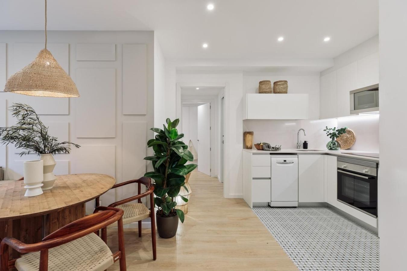 Pompei - 2 Bedrooms, Balcony And Terrace In Ciutat Vella Appartement