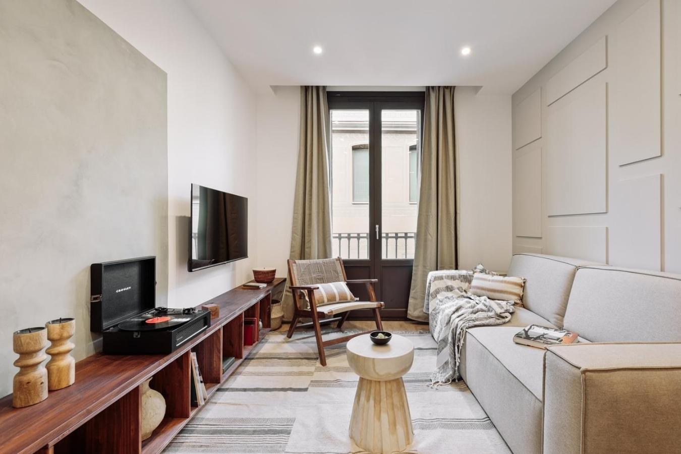 Appartement Pompei - 2 Bedrooms, Balcony And Terrace In Ciutat Vella