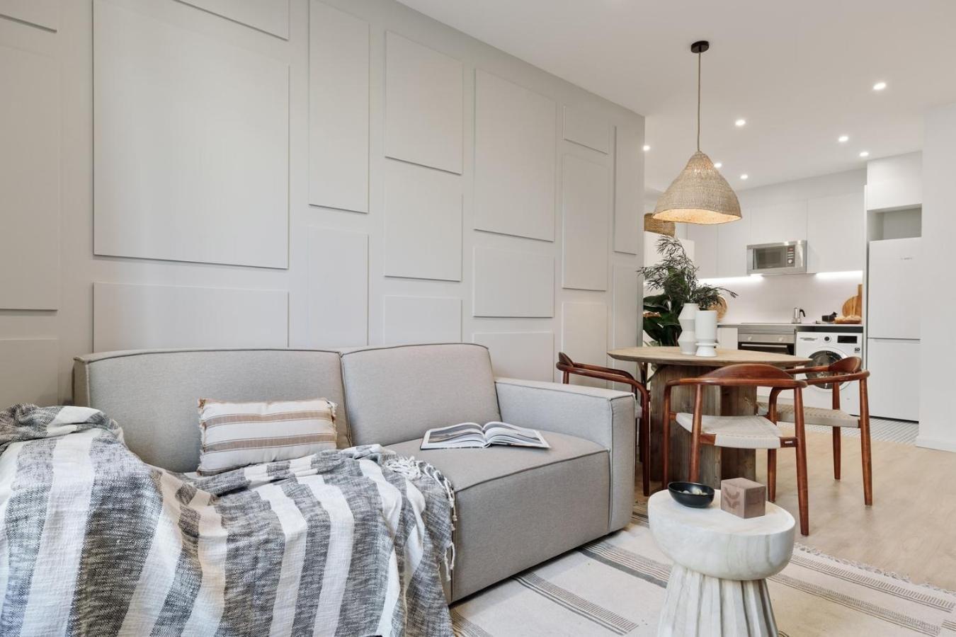 Pompei - 2 Bedrooms, Balcony And Terrace In Ciutat Vella Appartement